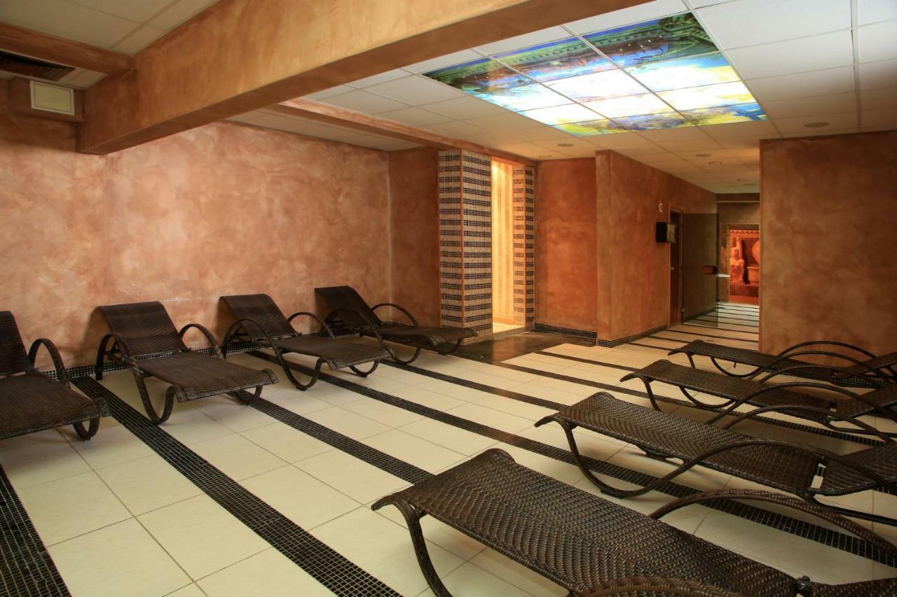 Bona Vita Hotel โกลเดน แซนส์ ภายนอก รูปภาพ